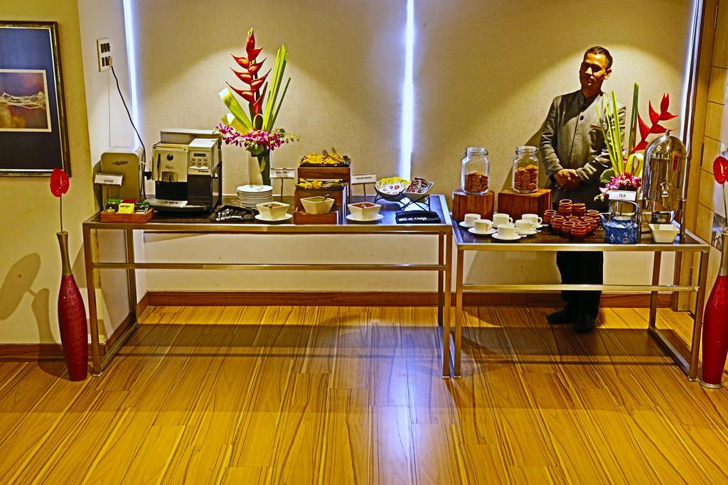 Hotel The Oriental Residency Bombaj Zewnętrze zdjęcie